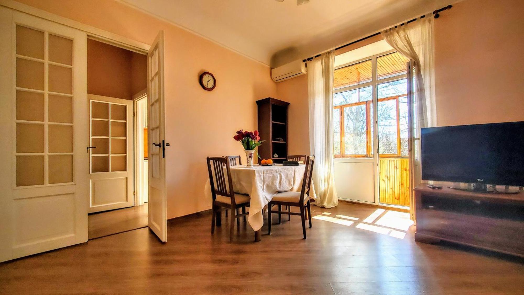 Kyiv Top Location 60M2 Apt In Old City Fast Wifi Selfchekin Exterior foto